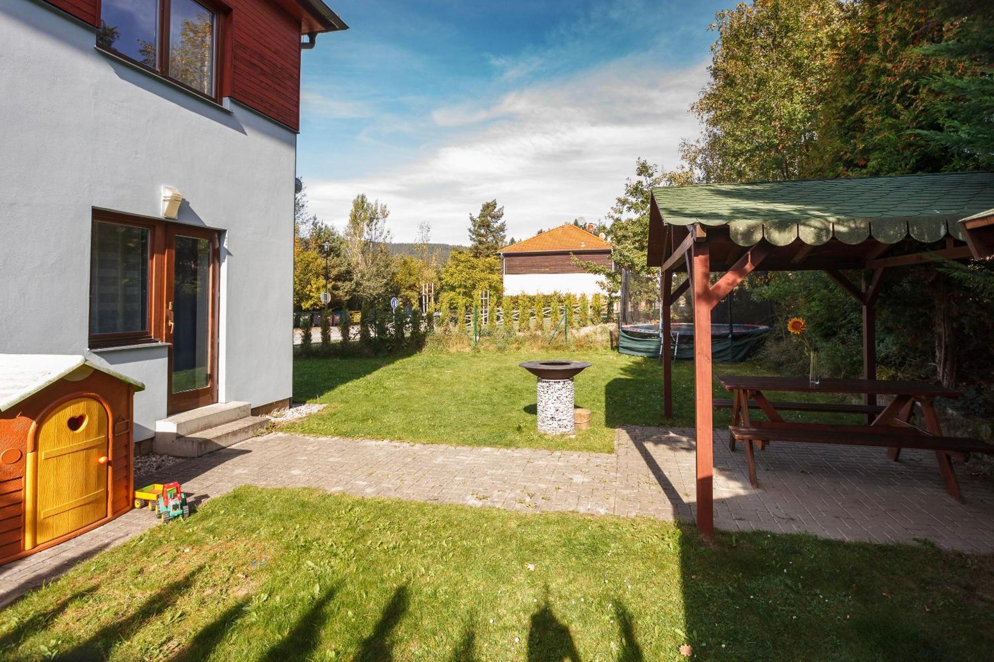 Vila Kubik Lipno Lipno nad Vltavou Exterior foto